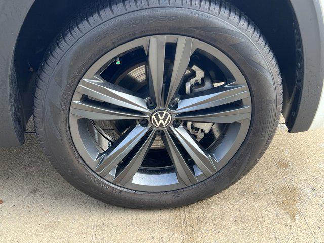 used 2021 Volkswagen Atlas Cross Sport car, priced at $32,421