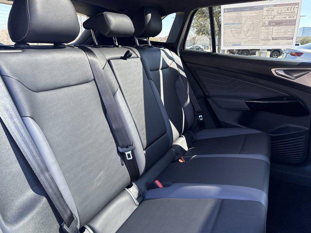 new 2025 Volkswagen ID.4 car, priced at $49,528