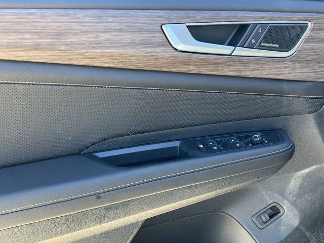 new 2025 Volkswagen Atlas car, priced at $50,737
