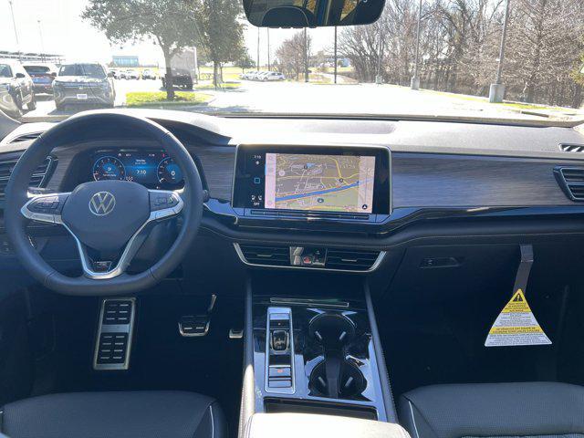 new 2025 Volkswagen Atlas car, priced at $50,737