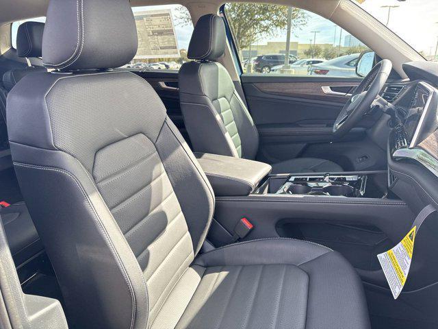 new 2025 Volkswagen Atlas car, priced at $51,546