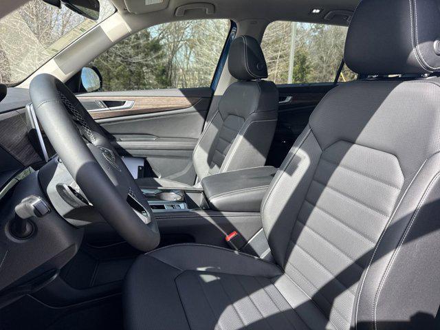 new 2025 Volkswagen Atlas car, priced at $51,546