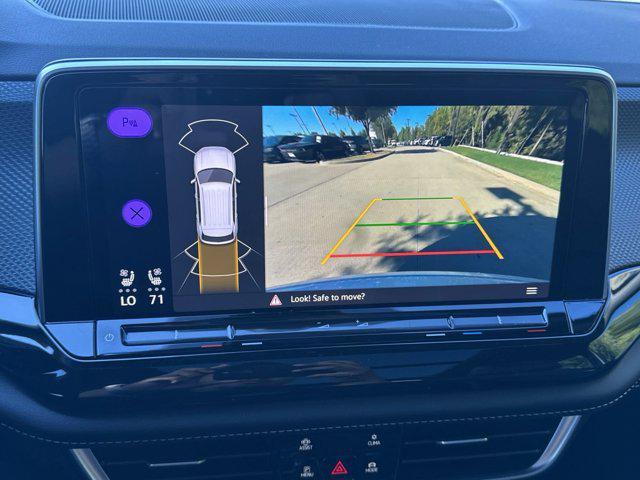 new 2026 Volkswagen Atlas Cross Sport car, priced at $51,337