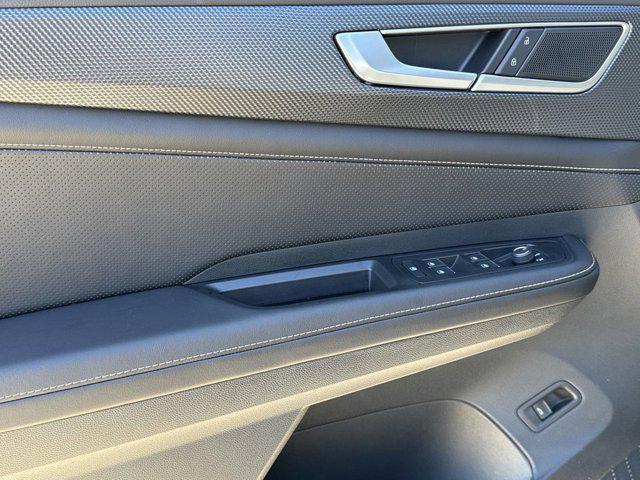 new 2025 Volkswagen Atlas Cross Sport car, priced at $51,791