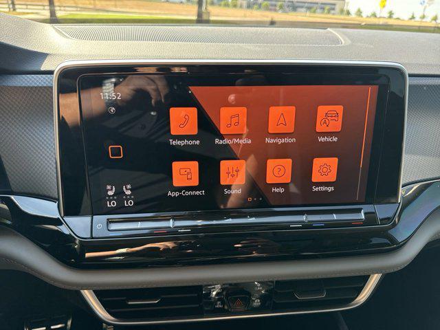 new 2025 Volkswagen Atlas car, priced at $47,175