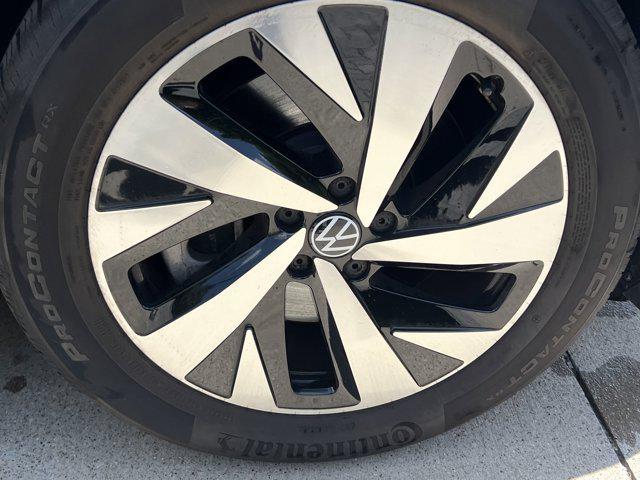 used 2023 Volkswagen ID.4 car, priced at $24,999