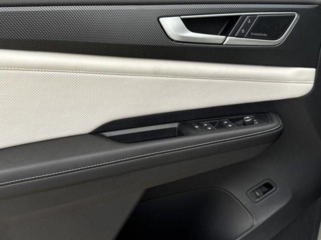 new 2026 Volkswagen Atlas Cross Sport car, priced at $56,347