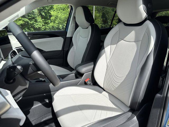 new 2025 Volkswagen Tiguan car, priced at $33,550