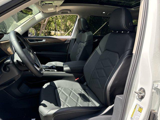 new 2025 Volkswagen Atlas car, priced at $42,821
