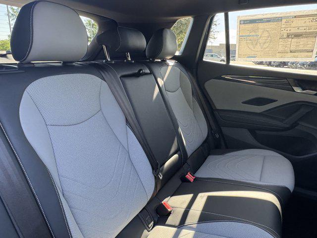 new 2025 Volkswagen Tiguan car, priced at $39,376