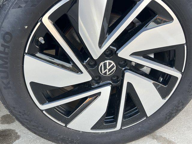 used 2024 Volkswagen Atlas car, priced at $34,571