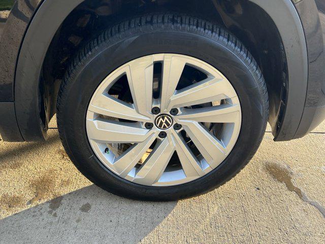 used 2022 Volkswagen Atlas Cross Sport car, priced at $30,771