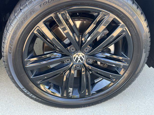 used 2022 Volkswagen Tiguan car, priced at $20,997