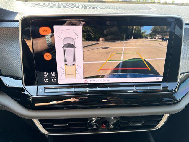 new 2025 Volkswagen Atlas car, priced at $46,577