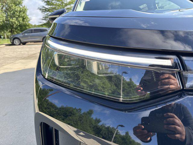 new 2025 Volkswagen Tiguan car, priced at $31,811