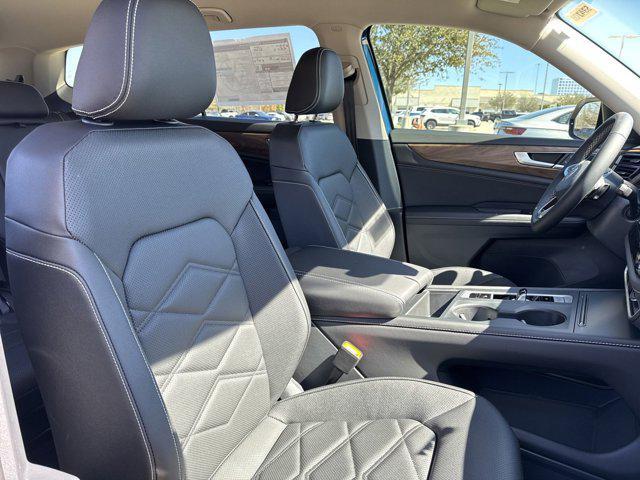 new 2025 Volkswagen Atlas car, priced at $37,274