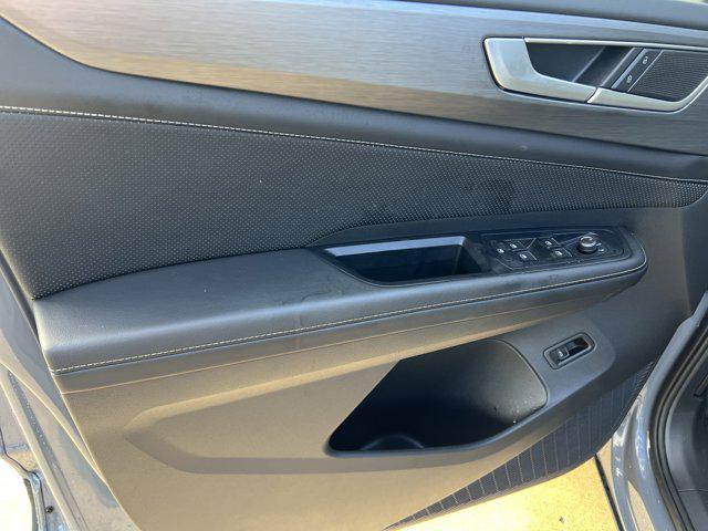 used 2024 Volkswagen Atlas Cross Sport car, priced at $37,991