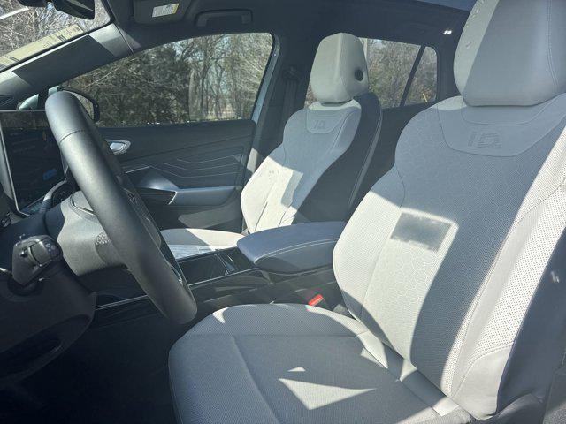 new 2025 Volkswagen ID.4 car, priced at $45,598