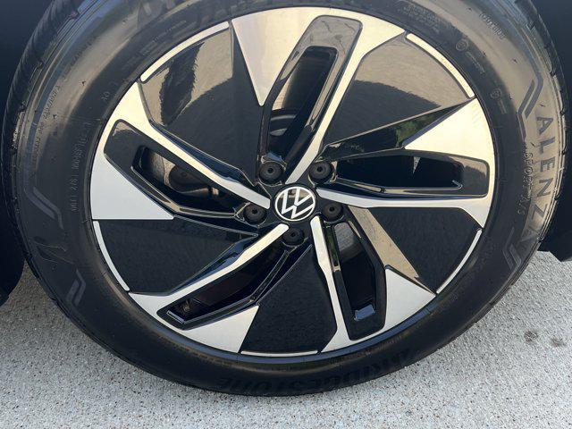 used 2022 Volkswagen ID.4 car, priced at $23,999