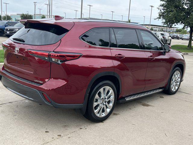 used 2022 Toyota Highlander car, priced at $38,971