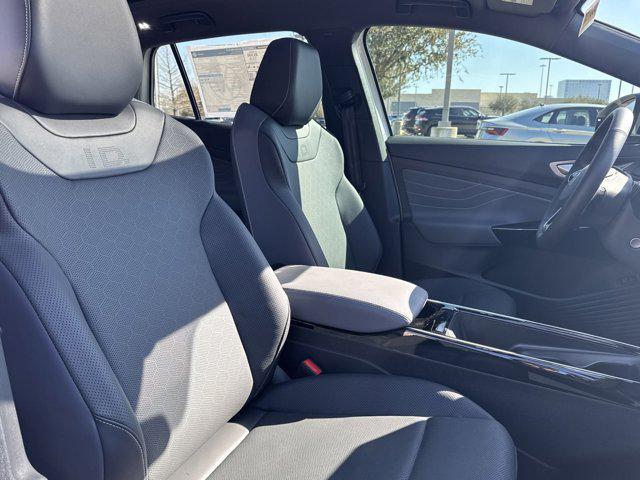 new 2025 Volkswagen ID.4 car, priced at $50,054