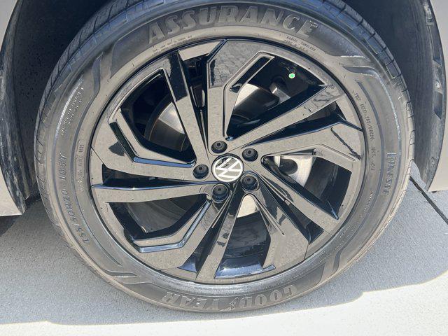 used 2022 Volkswagen Atlas car, priced at $29,991