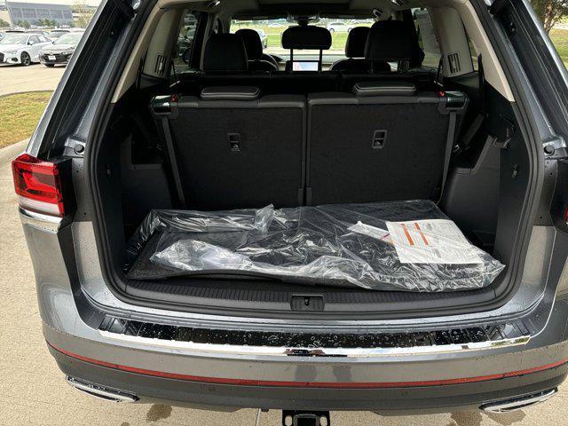 new 2025 Volkswagen Atlas car, priced at $42,582