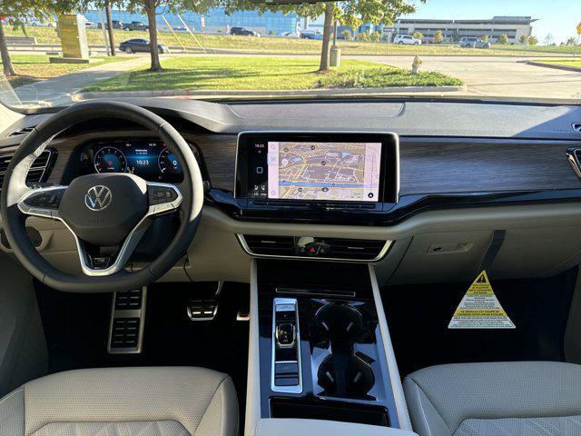 new 2025 Volkswagen Atlas car, priced at $51,978