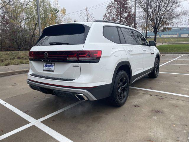 new 2024 Volkswagen Atlas car, priced at $50,370