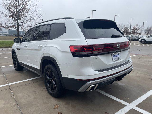 new 2024 Volkswagen Atlas car, priced at $50,370