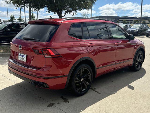 new 2024 Volkswagen Tiguan car, priced at $31,352