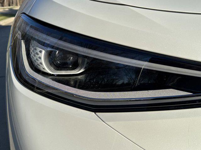 new 2025 Volkswagen ID.4 car, priced at $41,156