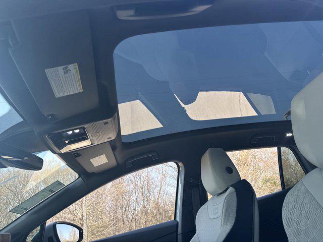 new 2025 Volkswagen ID.4 car, priced at $46,092