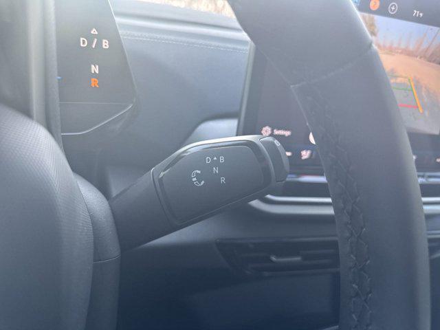 new 2025 Volkswagen ID.4 car, priced at $46,092