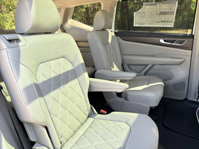 new 2025 Volkswagen Atlas car, priced at $53,876