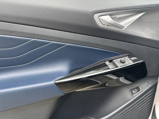new 2025 Volkswagen ID.4 car, priced at $49,432