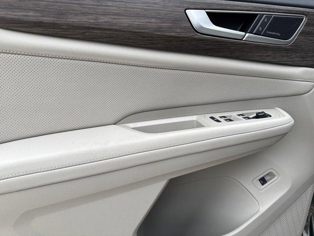 new 2025 Volkswagen Atlas car, priced at $52,911