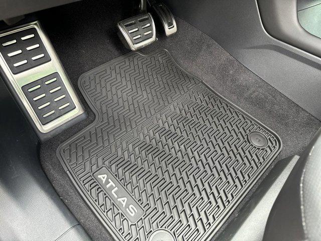 new 2026 Volkswagen Atlas car, priced at $54,374