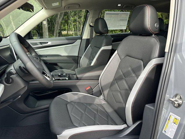 new 2025 Volkswagen Atlas car, priced at $49,531