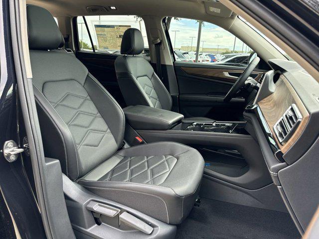 new 2025 Volkswagen Atlas car, priced at $41,984