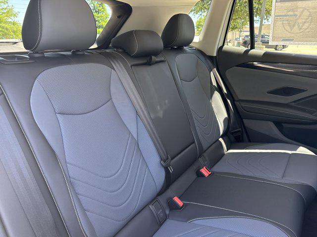 new 2025 Volkswagen Tiguan car, priced at $34,716