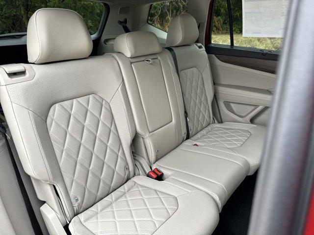 new 2025 Volkswagen Atlas car, priced at $56,311