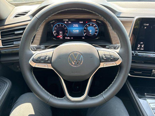 new 2025 Volkswagen Atlas car, priced at $43,402