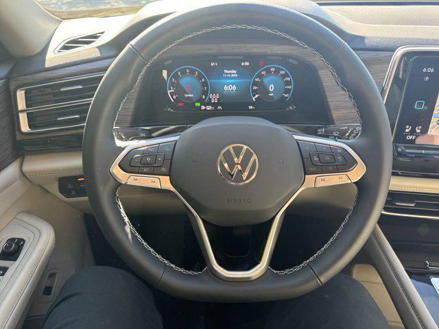 new 2025 Volkswagen Atlas car, priced at $50,621