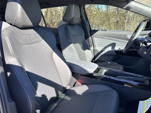 new 2025 Volkswagen ID.4 car, priced at $49,432