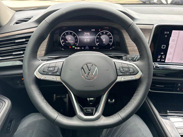 new 2025 Volkswagen Atlas car, priced at $53,378