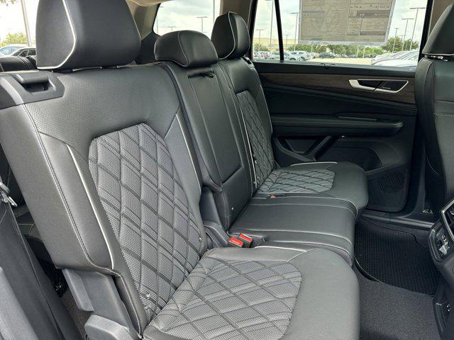 new 2025 Volkswagen Atlas car, priced at $53,378