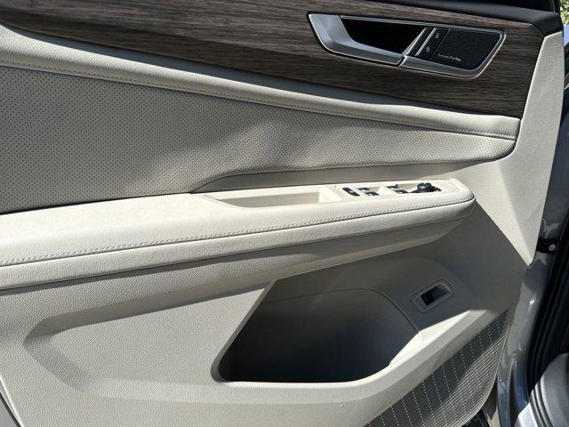 new 2026 Volkswagen Atlas car, priced at $54,779