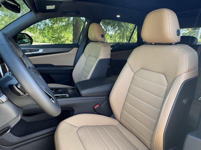 new 2026 Volkswagen Atlas Cross Sport car, priced at $50,645