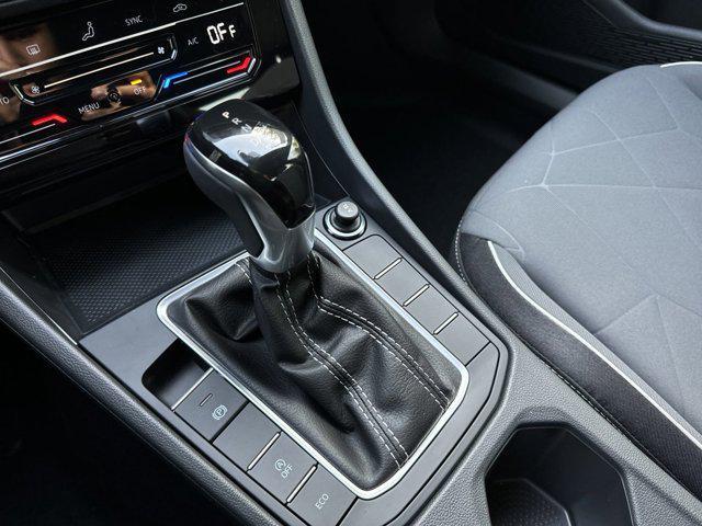 new 2025 Volkswagen Jetta car, priced at $25,916